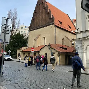  Bed and breakfast Golem