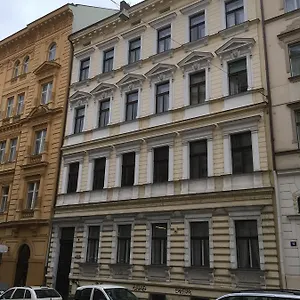  Hostal Emma