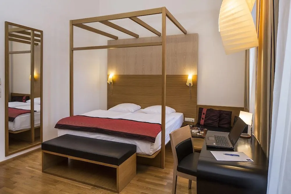 Falkensteiner Boutique Hotel Praga República Checa